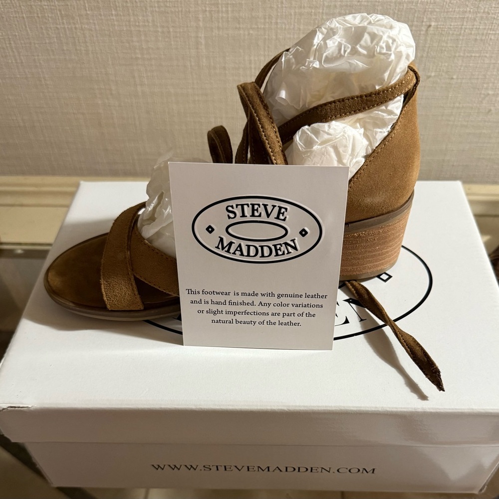 Steve Madden Brown Suede Block Heel Sandals - Picture 11 of 12